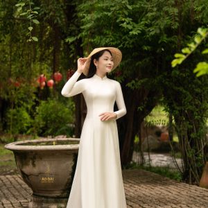 Áo Dài Truyền Thống Lụa Vân Gỗ MARYMY 4 Tà Màu Trắng