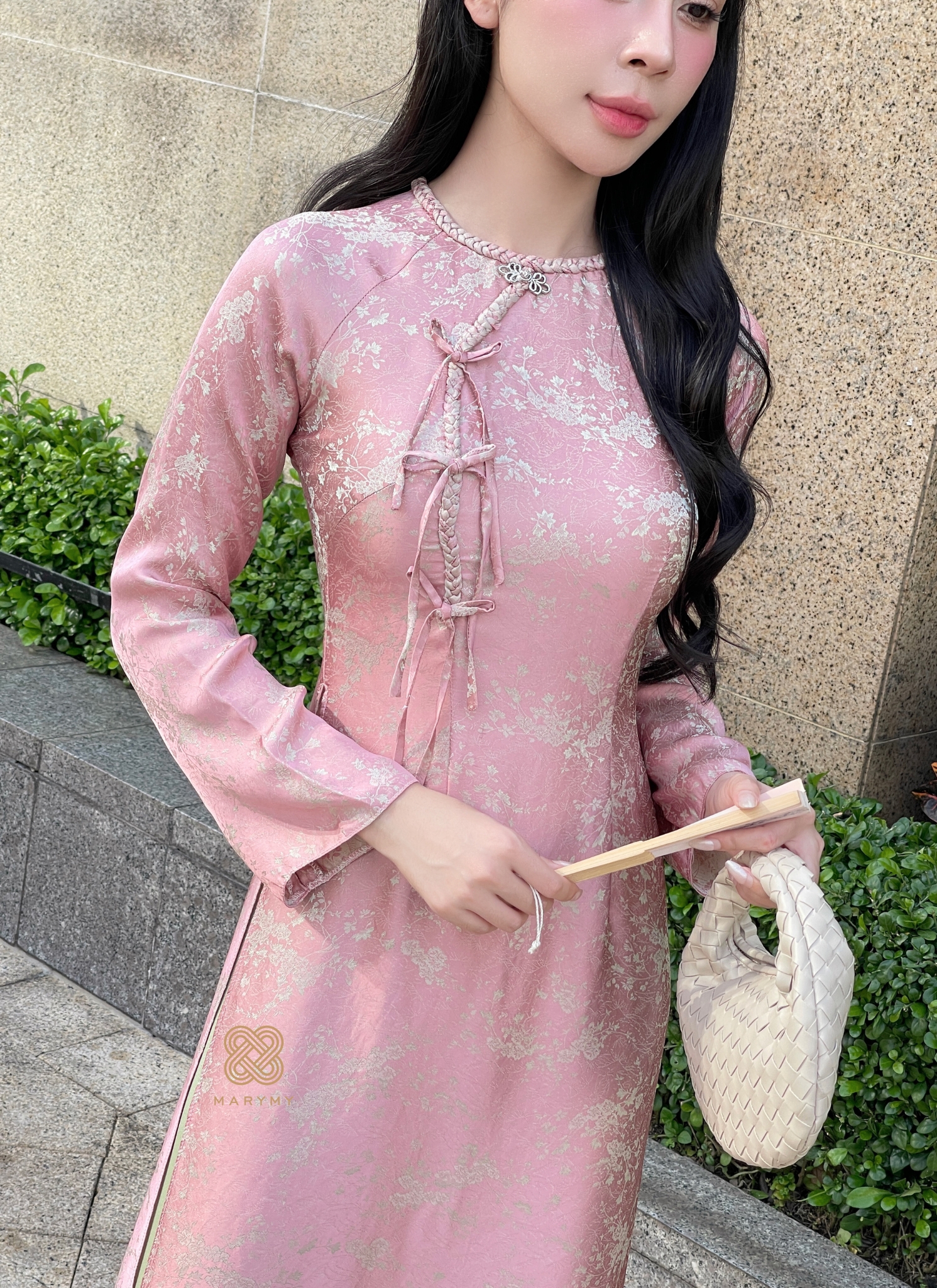 Áo Dài Cách Tân Đào Túc MARYMY Chất Liệu Lụa Tằm Silk Thiết Kế Kết Đan Thủ Công Tạo Nét Cổ Phong Kiều Diễm