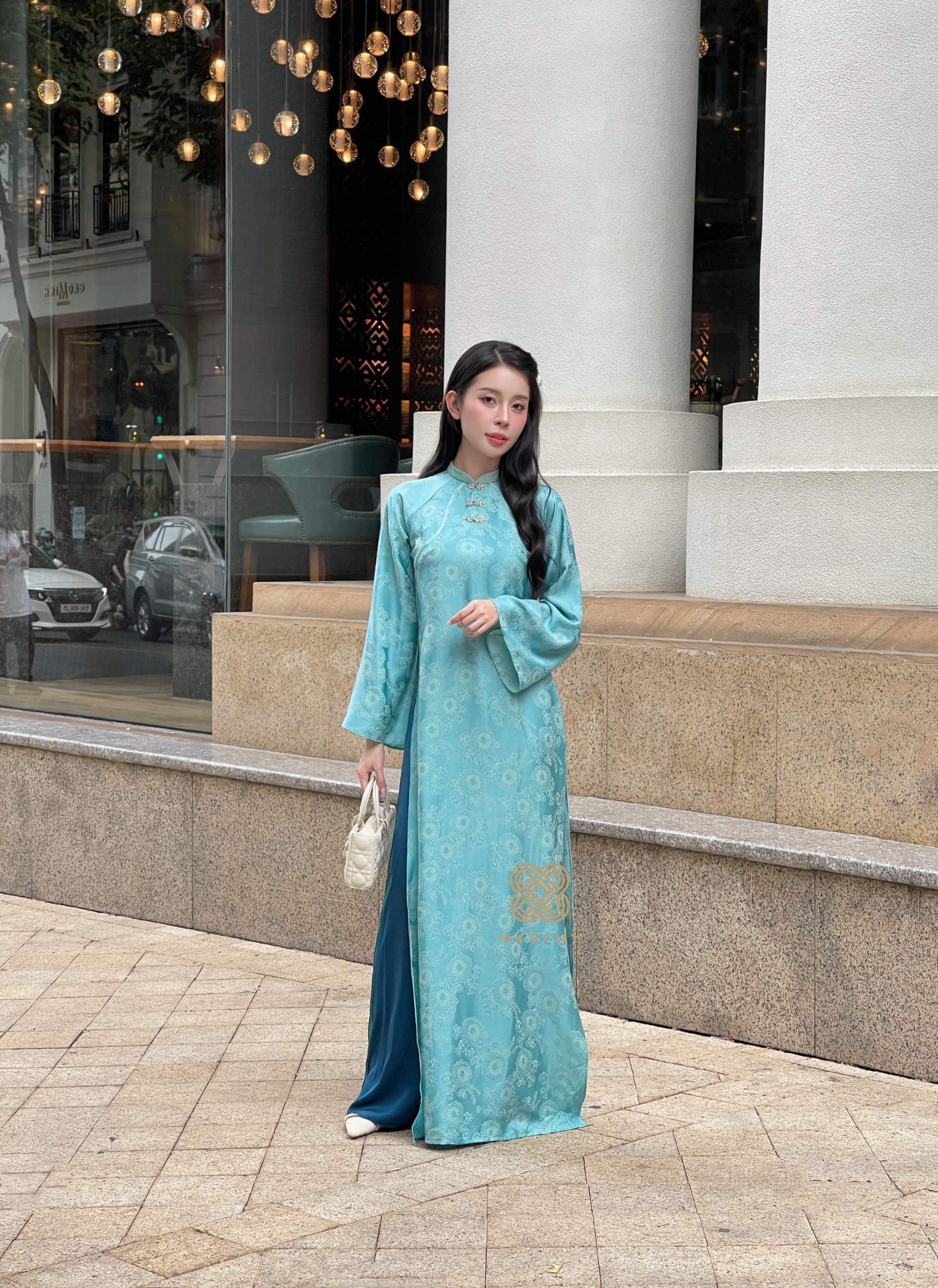 Áo Dài Cách Tân Lam Điểu MARYMY Chất Liệu Tơ Tằm 9D Họa Tiết Hoa Tú Cầu Kết Hợp Đính Charm Trước Ngực