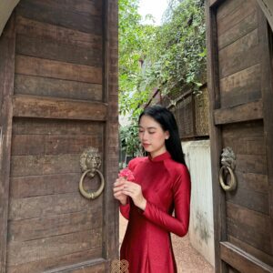 Áo Dài Truyền Thống Lụa Thạch Anh Đỏ MARYMY