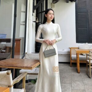 Áo Dài Truyền Thống Lụa Thạch Anh Kem MARYMY