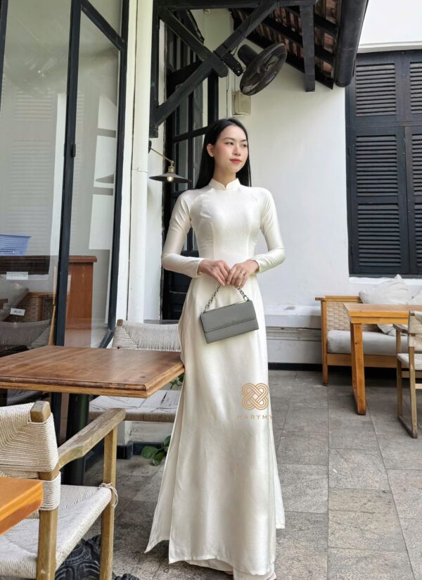 Áo Dài Truyền Thống Lụa Thạch Anh Kem MARYMY