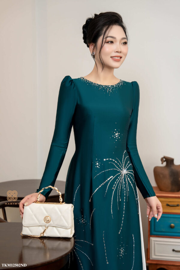 Áo dài mẹ sui Sắc Pháo Lụa Hàn Châu Tay Bồng Đính Kim Sa