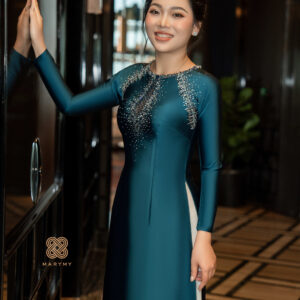 Áo Dài Mẹ Ngọc Nữ MARYMY Lụa Hàn Châu Đính Kết Kim Sa Trước Ngực