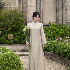 Áo Dài Cách Tân Lam Tiêu MARYMY Chất Liệu Tơ Tằm Thiết Kế Cổ Trụ Đính Charm Thanh Lịch