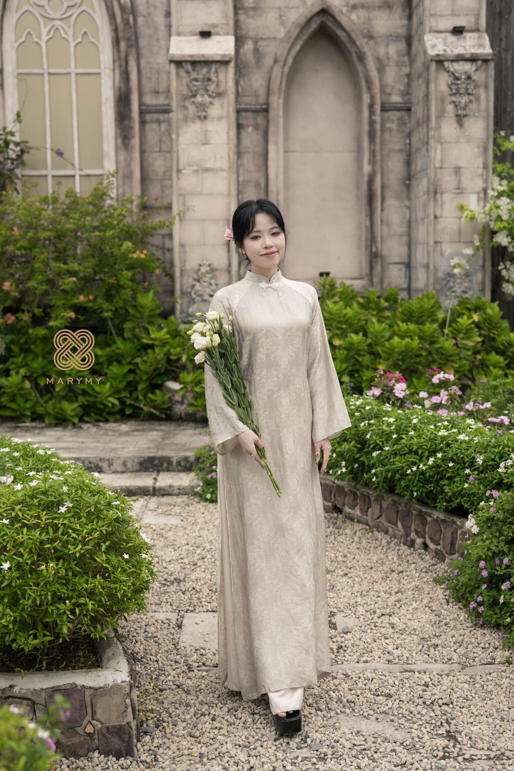 Áo Dài Cách Tân Lam Tiêu MARYMY Chất Liệu Tơ Tằm Thiết Kế Cổ Trụ Đính Charm Thanh Lịch