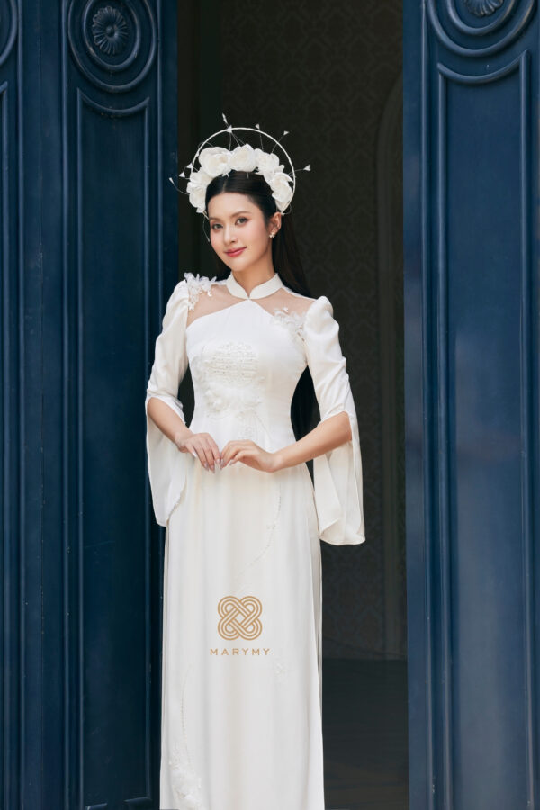 Áo Dài Dâu Rể Bạch Duyên MARYMY Kết Hợp Chữ Hỷ Và Hoa 3D