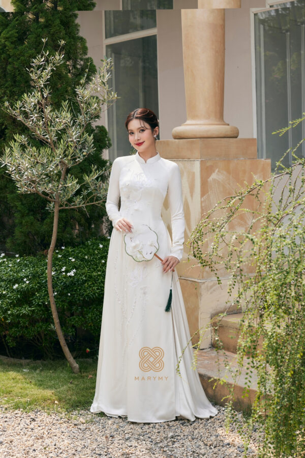 Áo Dài Dâu Tiết Liên Ảnh MARYMY Kết Hợp Hoa Và Cánh Bướm